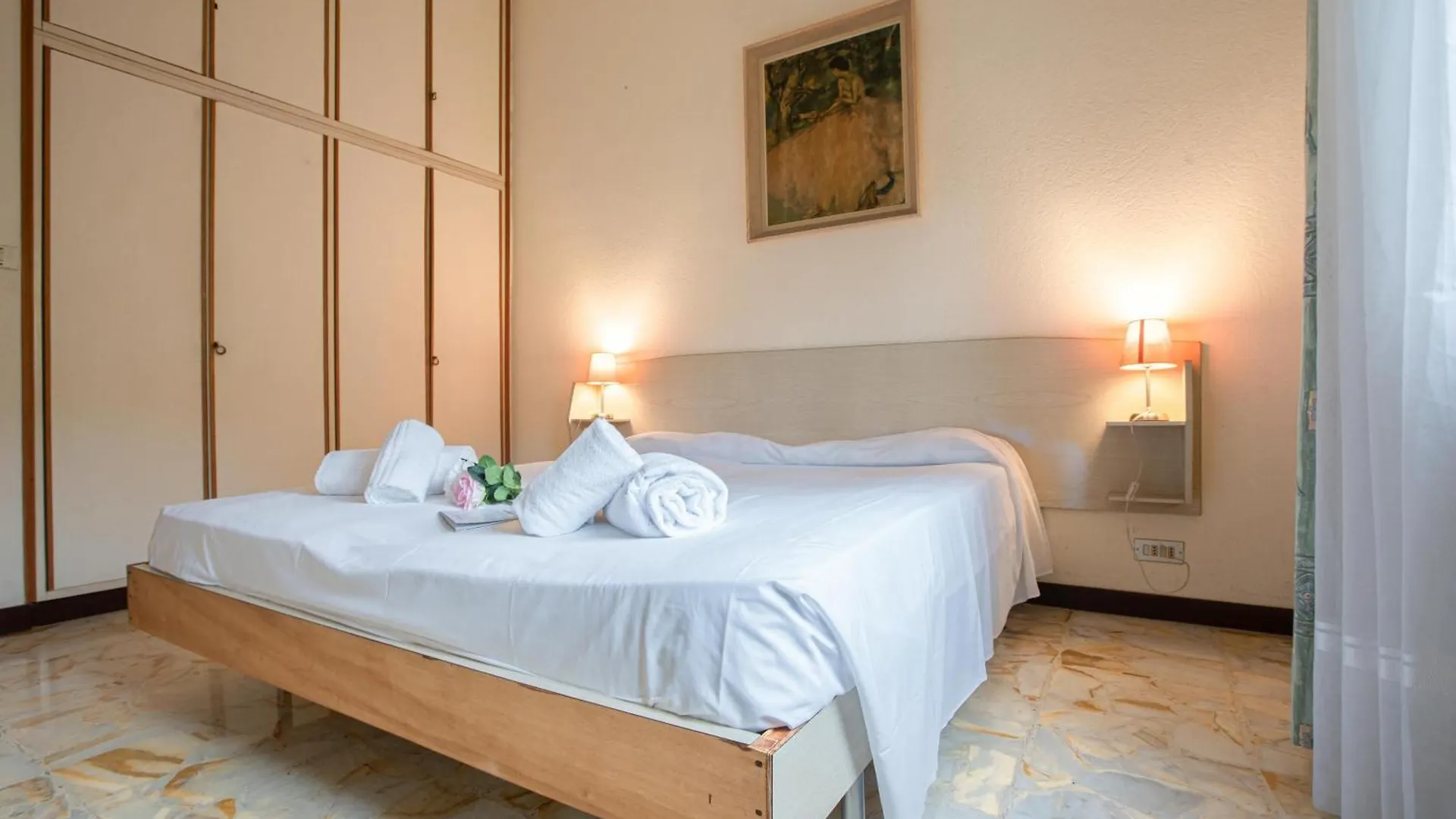 Paradiso Al Mare Shared Pool - Happy Rentals Diano Marina Apartment